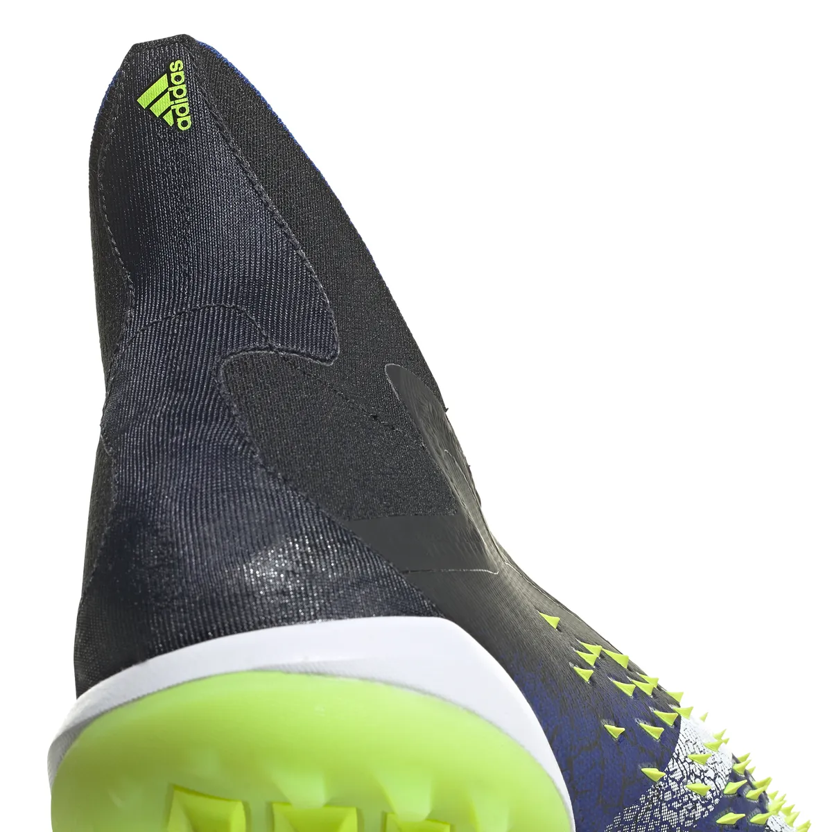 adidas Predator Freak  TF