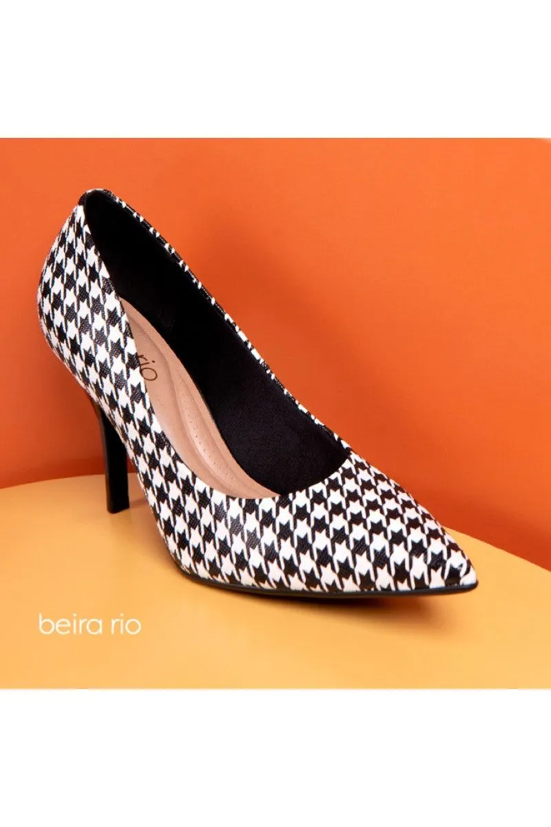 BEIRA RIO PATTERNED COURT SHOE