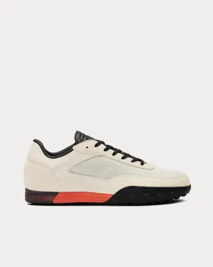 S0202 Ivory Low Top Sneakers