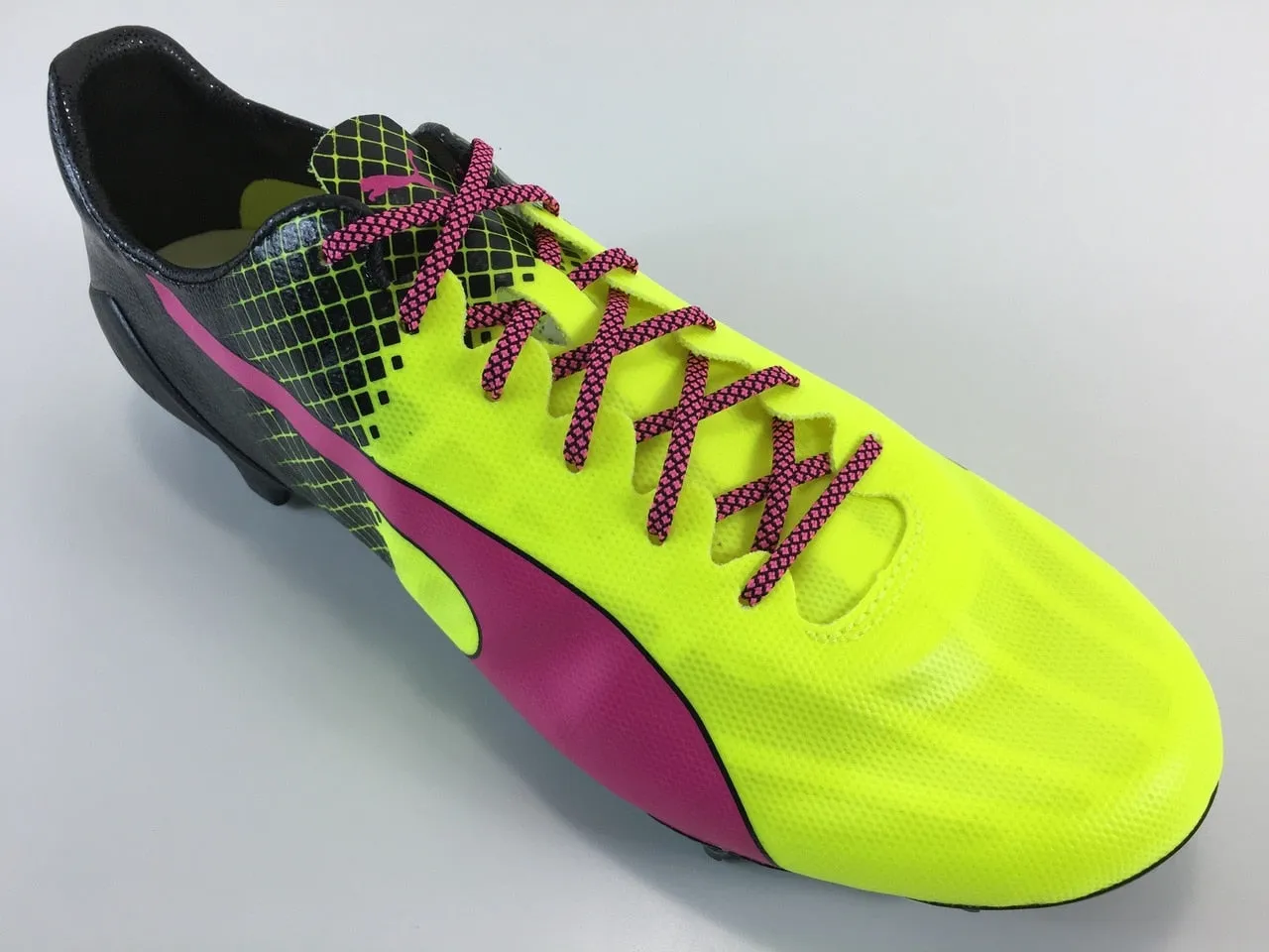 SR4U Laces Grid Pink Premium