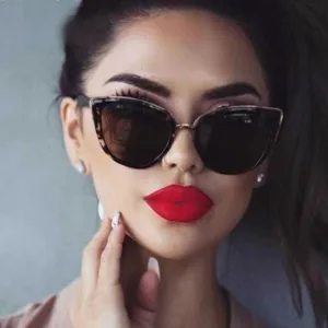 Women's Vintage Cat Eye Retro Sunglasses with Gradient UV400 Lens